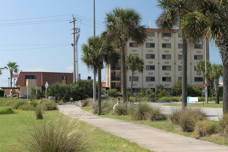Hotel Emerald Coast Inn & Suites