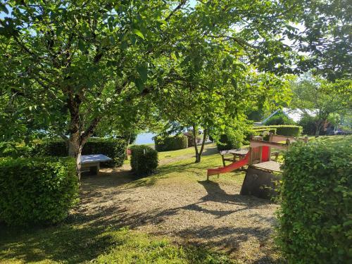 Bungalow Port Couzages-lac Du Causse- Corr�ze