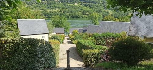 Bungalow Port Couzages-lac Du Causse- Corr�ze