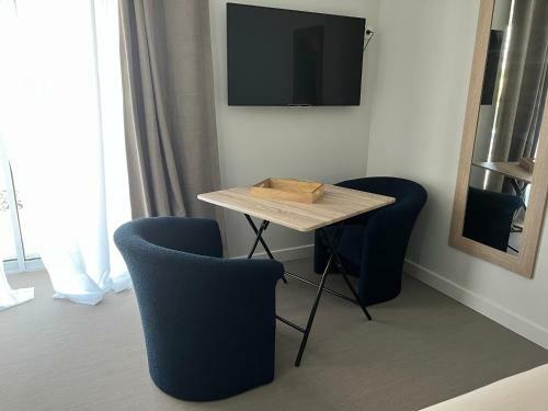 Apartamento Chambre Privatis�e L?ermitage Vue Sur La Mayenne