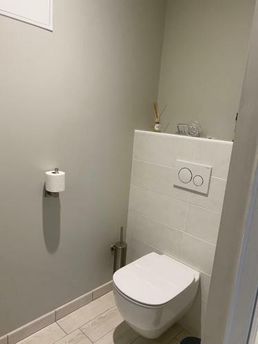 Apartamento Chambre Privatis�e L?ermitage Vue Sur La Mayenne