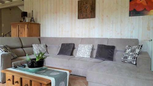 Bed & Breakfast La Pierre Trou�e Chambre D'h�tes