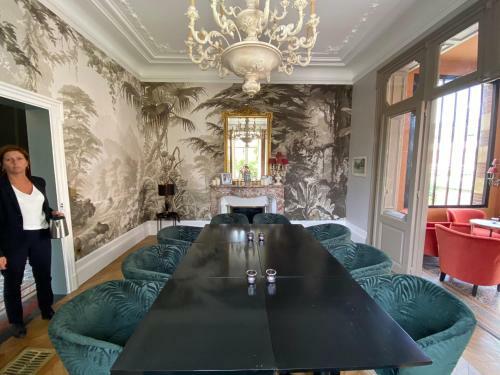 Hostal Maison Blanche Chartres - Maison D'h�tes 5 �toiles