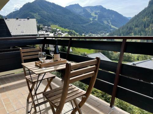 Apartamento 2 Comfortable Studios Of 2-4 Persons Each In Chatel Center