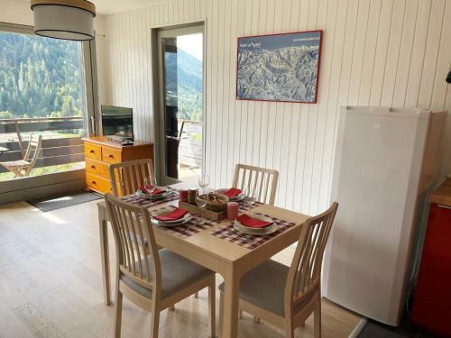 Apartamento 2 Comfortable Studios Of 2-4 Persons Each In Chatel Center