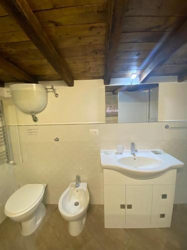 Hostal Alloggio Per Uso Turistico Come Dai Nonni Id 3900
