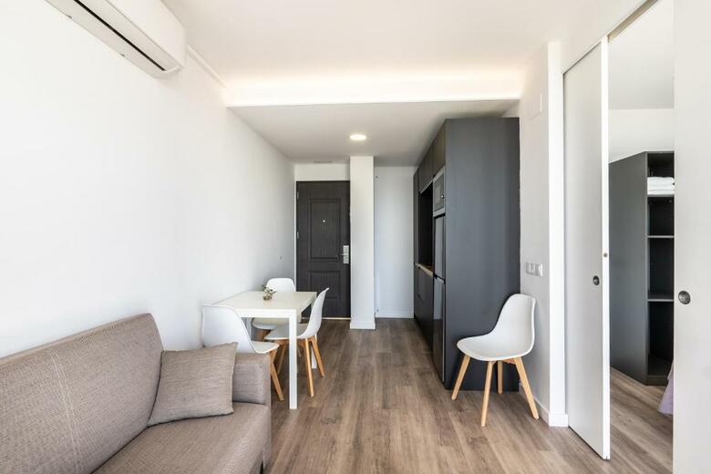 Aparthotel Comtat Sant Jordi