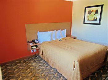 Motel Quality Inn And Suites Six Flags - Arlington