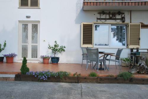 Apartamento Casa Con Vista Holiday Rentals, Honeysuckle