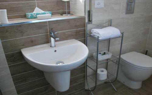 Apartamento Casa Con Vista Holiday Rentals, Honeysuckle