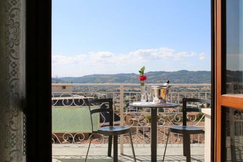 Hostal Residenza Le Terrazze Di Gualdo Rent Rooms