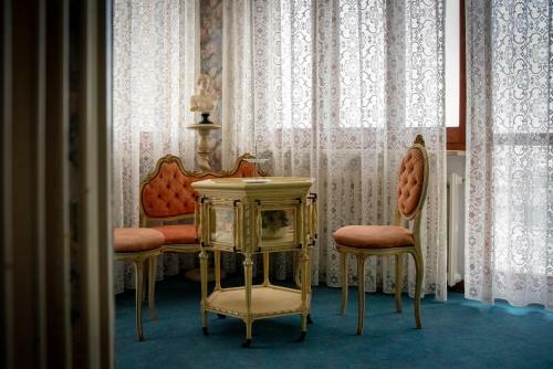 Hostal Residenza Le Terrazze Di Gualdo Rent Rooms