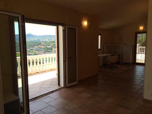 Villa Con Piscina A Imperia, Italy
