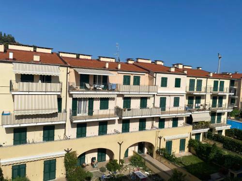 Apartamento Cala Di Sole Bilocale Con Terrazzo, E Piscina Condominiale