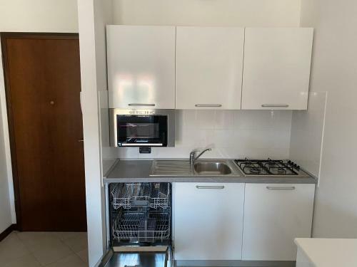 Apartamento Cala Di Sole Bilocale Con Terrazzo, E Piscina Condominiale