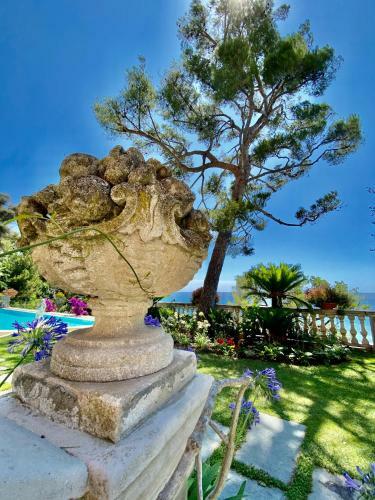 Sea View Suite Apartment In Historic Villa, Exclusive Experience