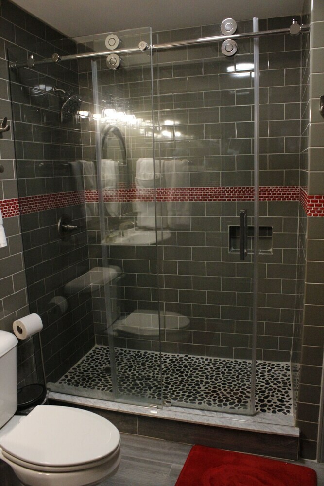 Hotel Georgia Gameday Center