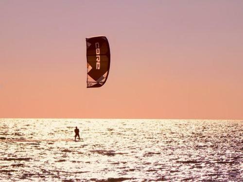 Hostal Kitezone Beach Gizzeria