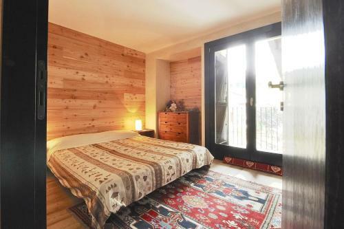 Design Loft Close To Ski Slopes With Car Box
