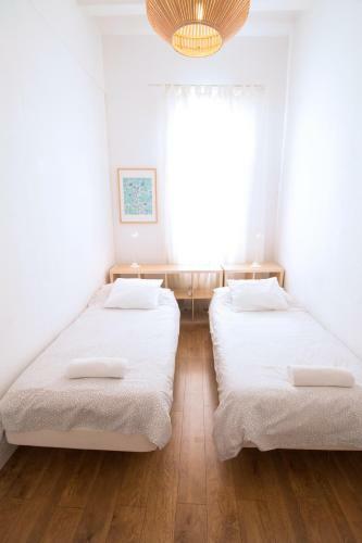 Hostal Bed And Beach Barcelona Guesthouse