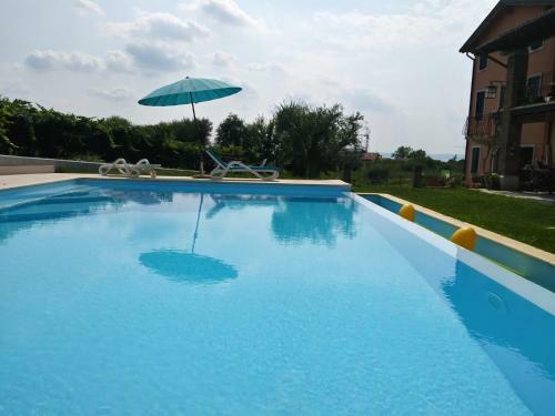 Apartamento Residence Tasso Canossa - Appartamento Con Piscina