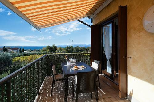 Apartment Blanco - Regarda Travel