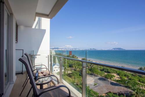 Sanya Seacube Holiday Hotel