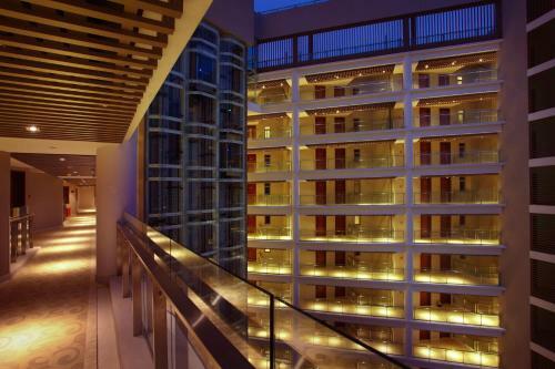 Sanya Seacube Holiday Hotel