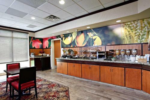 Hotel Fairfield Inn & Suites Sudbury