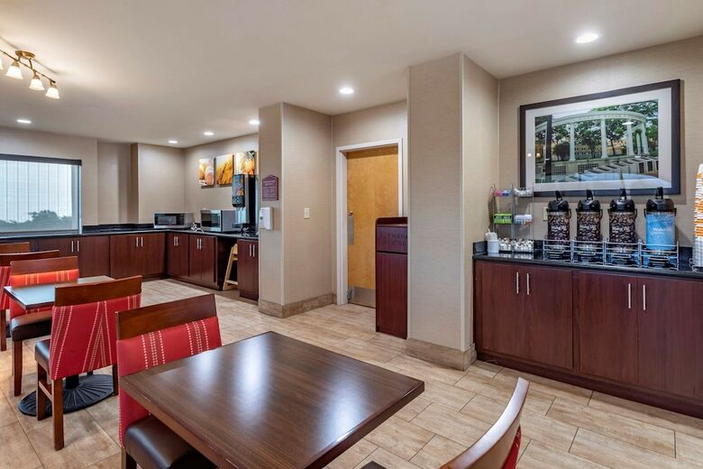 Hotel Comfort Suites Florence