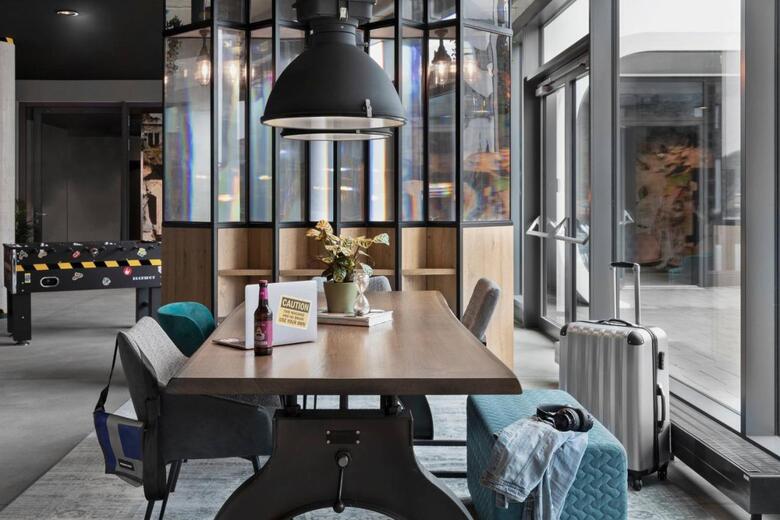 Hotel Moxy Hamburg Altona