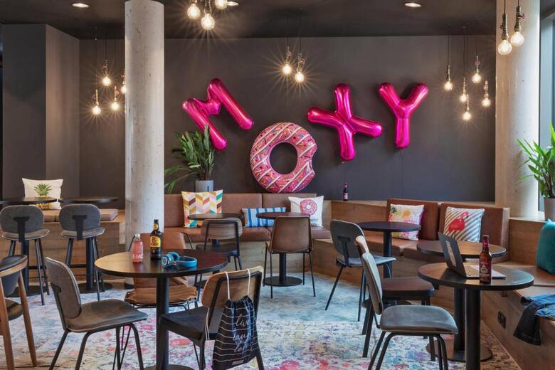 Hotel Moxy Hamburg Altona