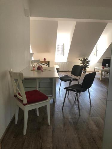 Old Bridge View Apartment