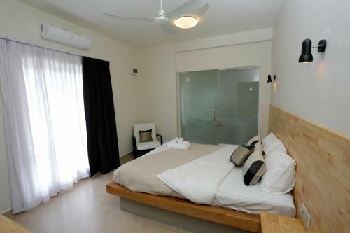 Hotel Nine