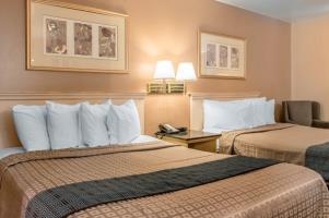 Motel Rodeway Inn & Suites