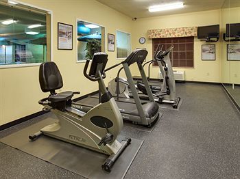 Hotel Country Inn & Suites El Dorado