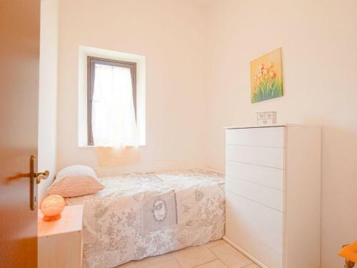 Sunny Holiday Home In Santa Maria With Private Pool