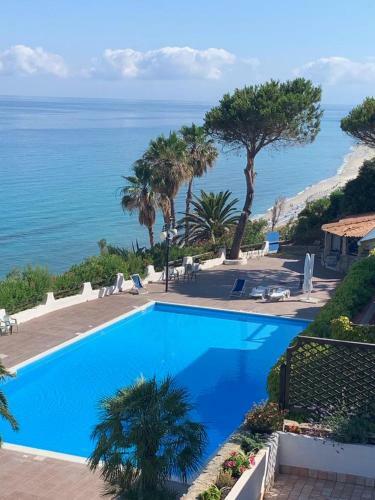 Boutique Apartment With Beach Within Walking Distance, Near Tropea