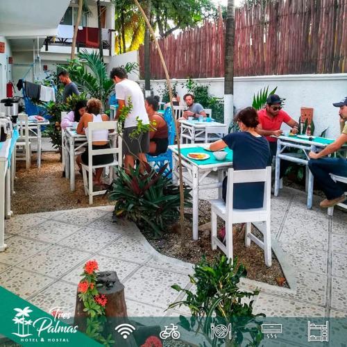 Las Tres Palmas Hotel