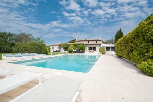 Apartamento The Magnificent Setting Features The Gentle Rolling Hills And Fragrant Wine