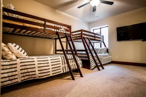 Hawkins Estate At Tanganyika