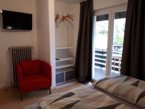 Hostal B & B Der Waldvogel