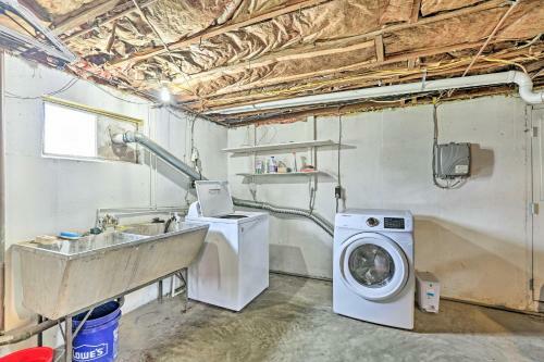 Charming Erlanger Hideaway Family Friendly!