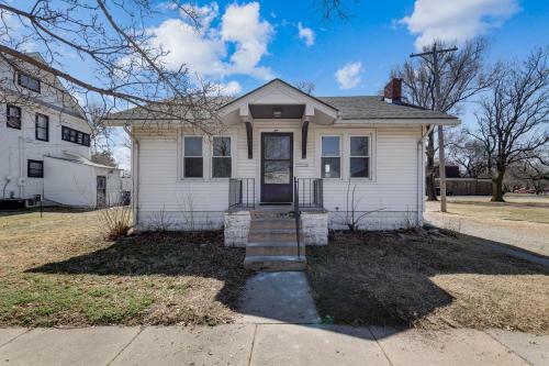Cheerful 2 Bedroom House