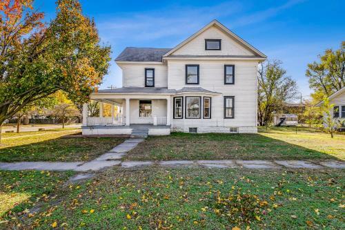 Gorgeous 5 Bedroom House