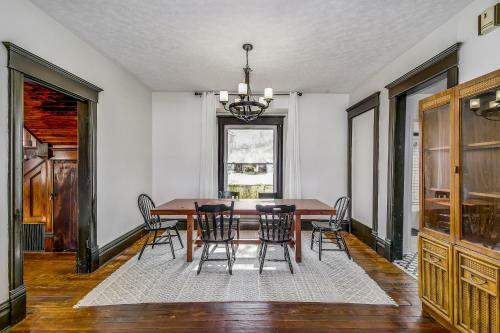 Gorgeous 5 Bedroom House