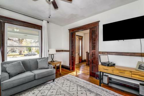 Gorgeous 5 Bedroom House