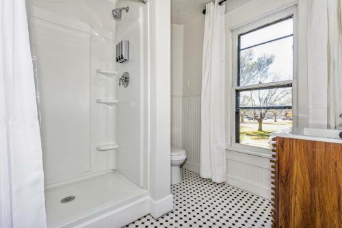 Gorgeous 5 Bedroom House