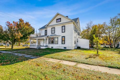 Gorgeous 5 Bedroom House