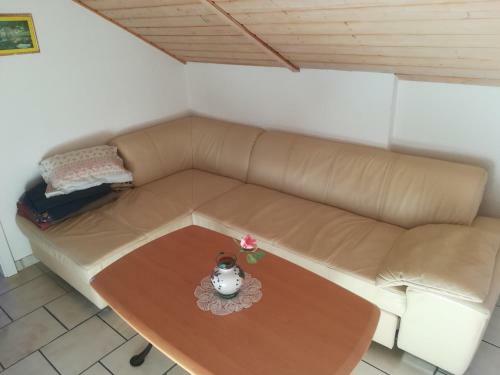Apartamento Ferien-und Monteurenwohnung Ruck